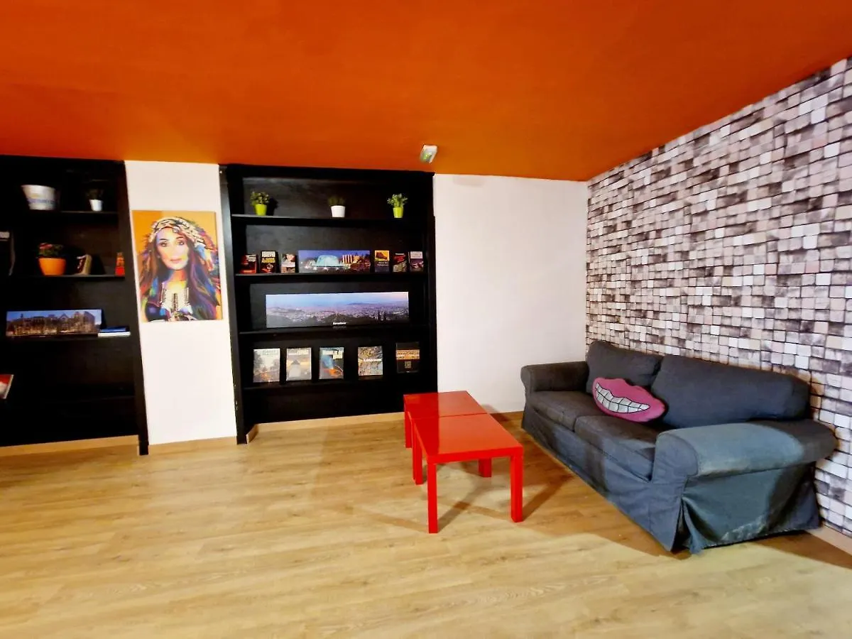 Hostal Albergue Arc House Barcelona España