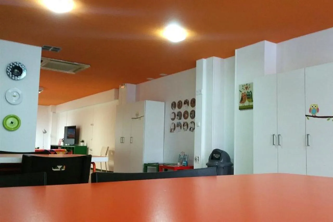 Arc House Barcelona Hostel