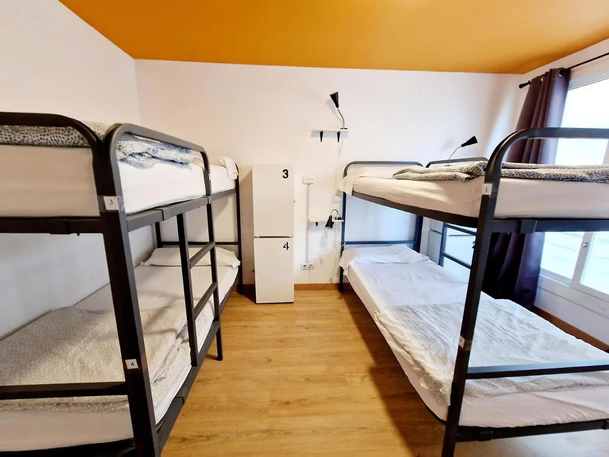 Arc House Barcelona Hostel