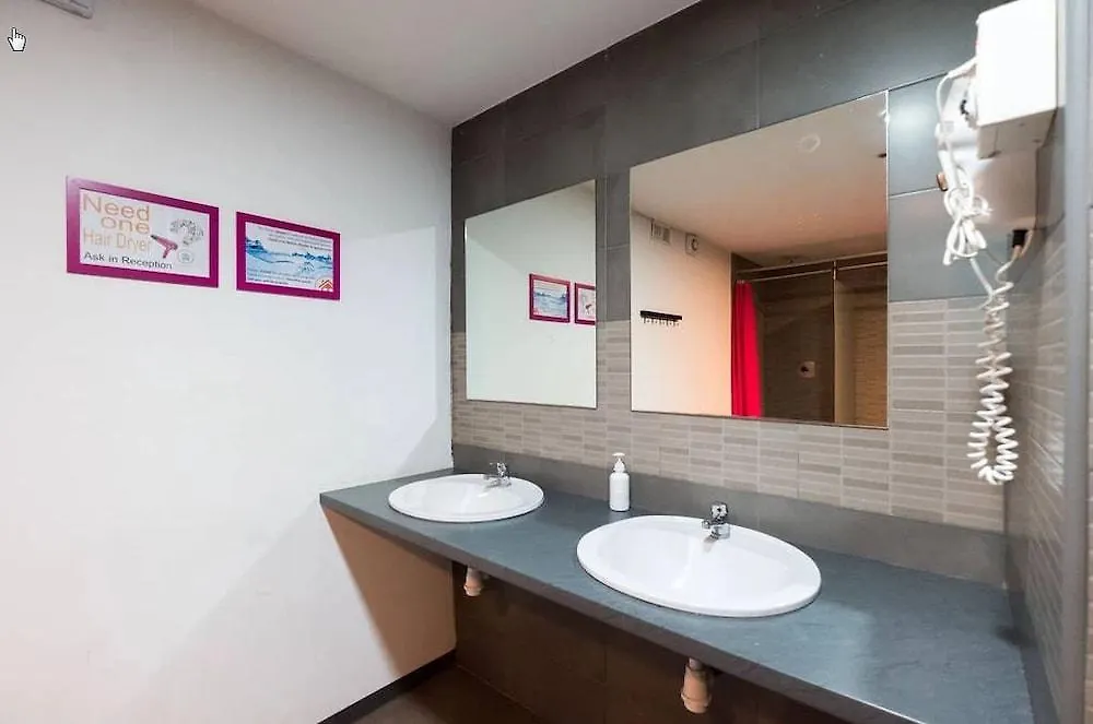 Arc House Barcelona Hostel Ισπανία